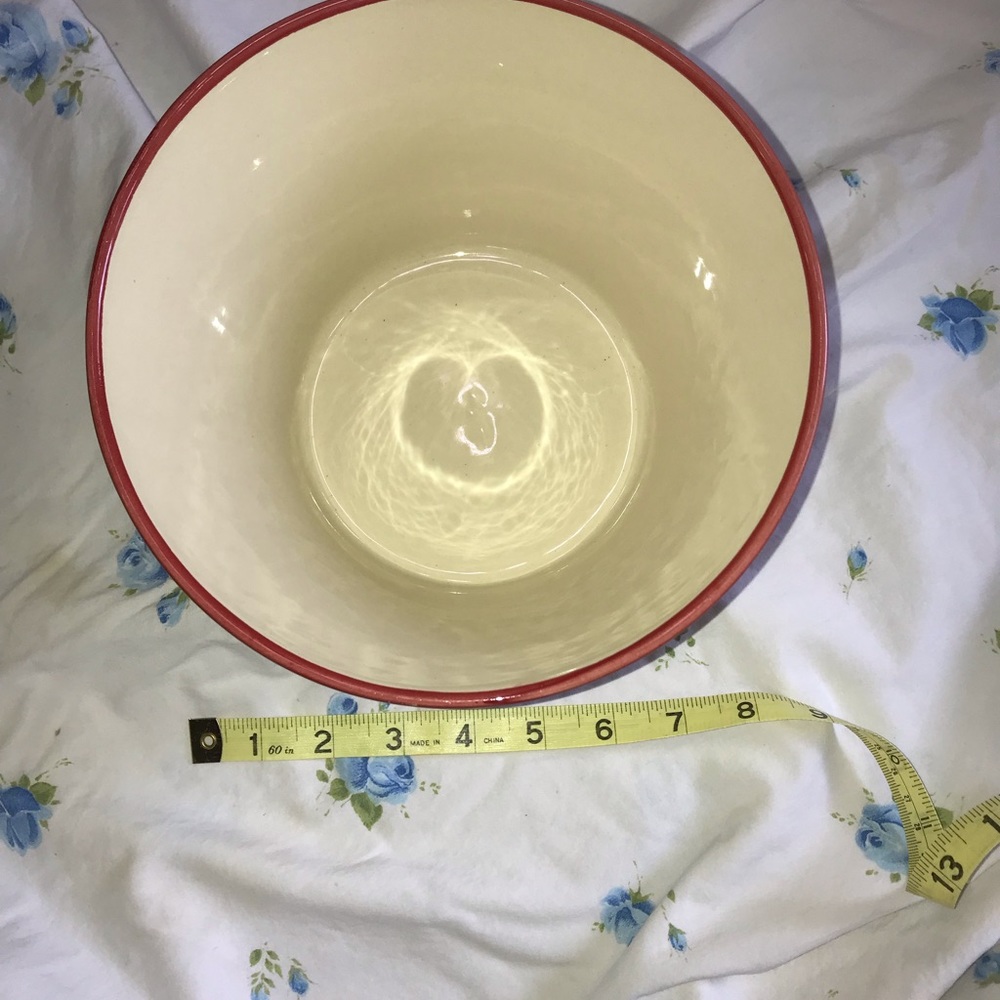 Perfect Popcorn Bowl - Picture 2 of 3